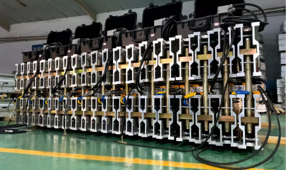comprar Máquina de prensagem de vulcanização a quente para empilhamento de cintas transportadoras de borracha de uso pesado online manufacture