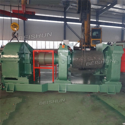 Máquina de reciclagem de pneus de 560 mm Trituradora de borracha de pneus para borracha recuperada