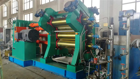 Bom preço Máquina de calandra de borracha de tecnologia avançada com três quatro rolos de calandra 1.500 mm de comprimento de trabalho on-line