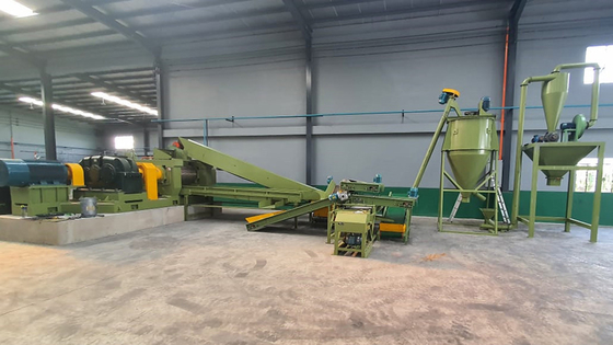 Linha de reciclagem semiautomática de resíduos de pneus Processos de pneus em pó de borracha de malha 0-200