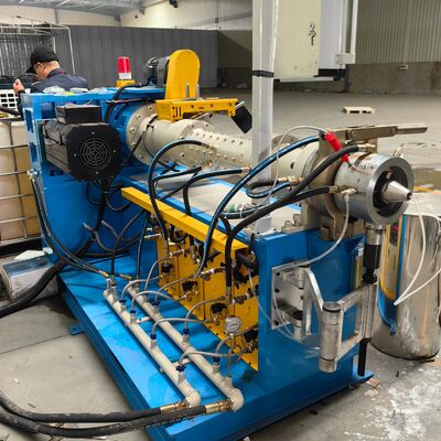 Bom preço Extrusora de borracha tipo pin 90, alimentação a frio, baixo consumo de energia, serviço pós-venda sem preocupações. on-line
